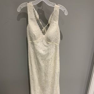 Cream lace wedding dress worn for pictures!